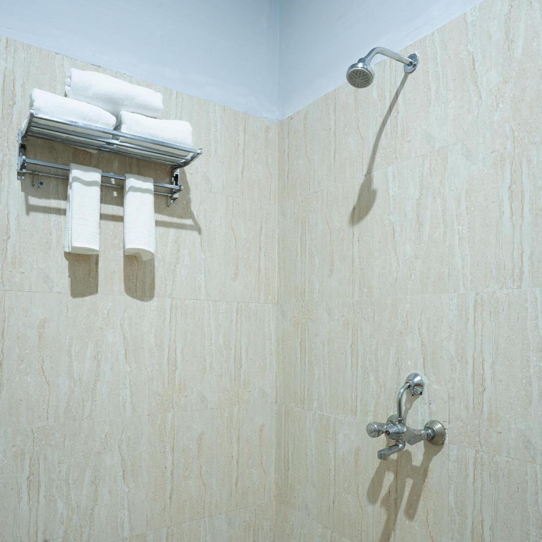 Standard Double Room,1743058527:JPEG