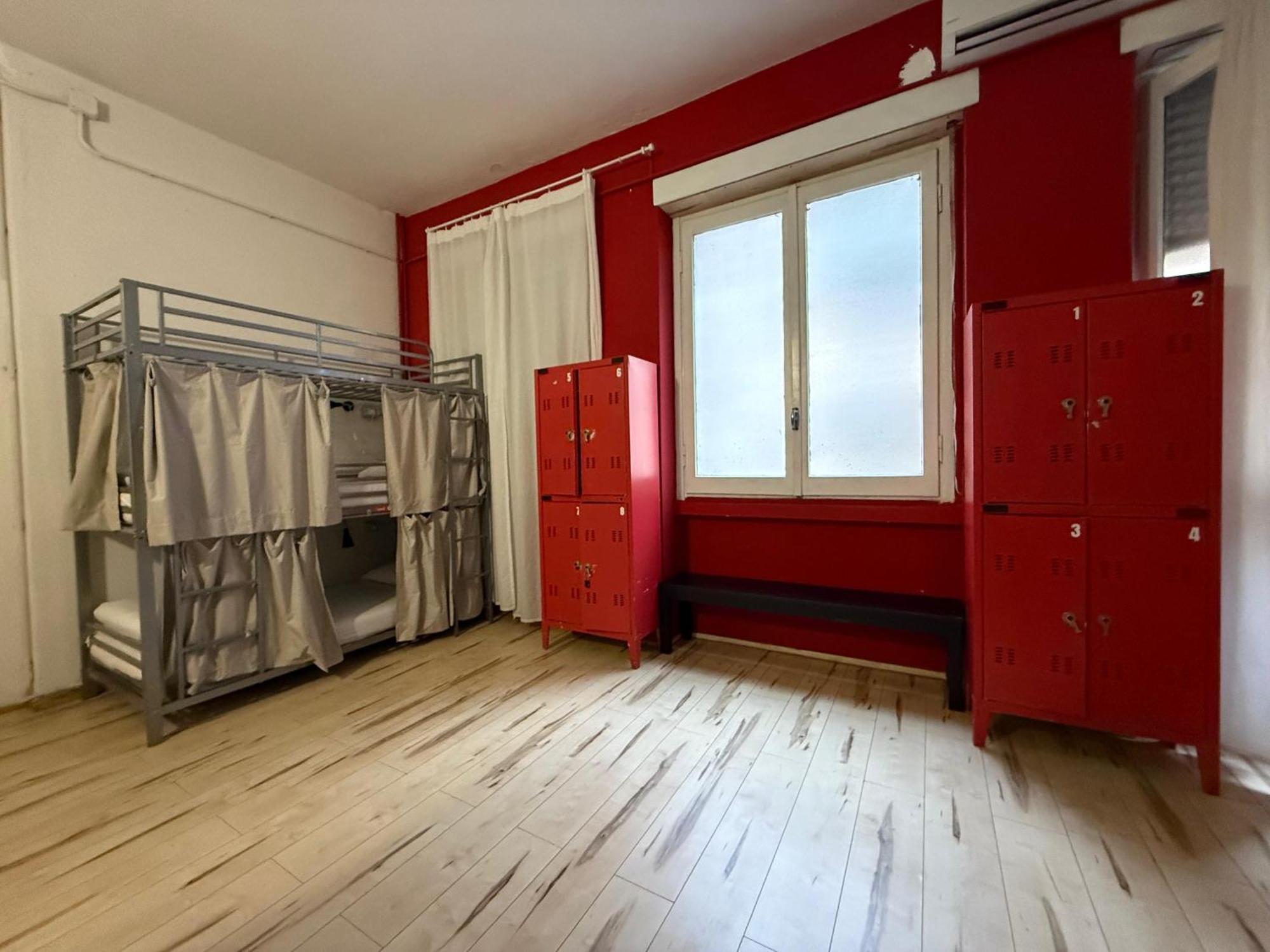 Bed in 8-Bed Mixed Dormitory Room,1743204975:JPEG