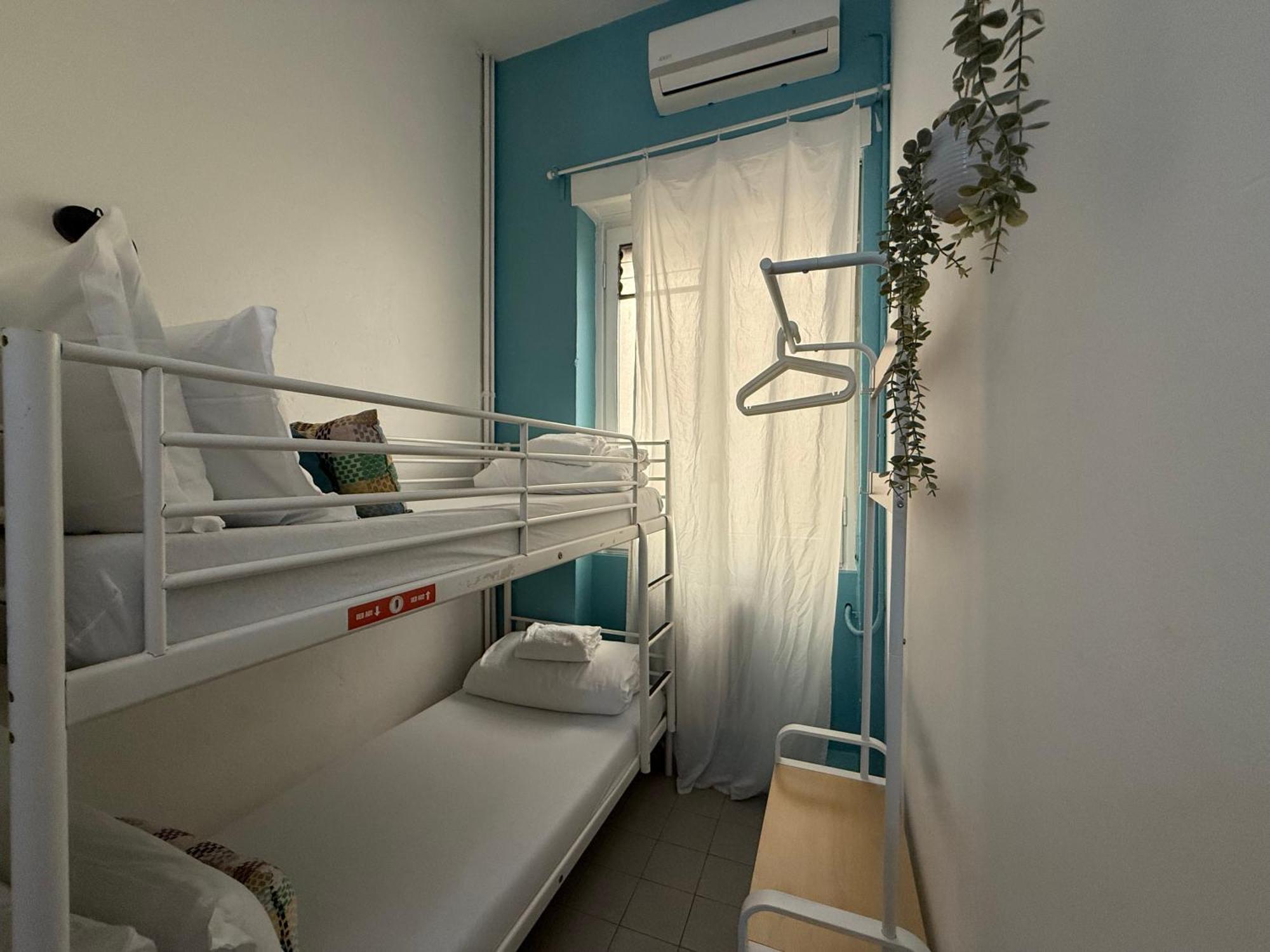 Standard Twin Room,1743274601:JPEG