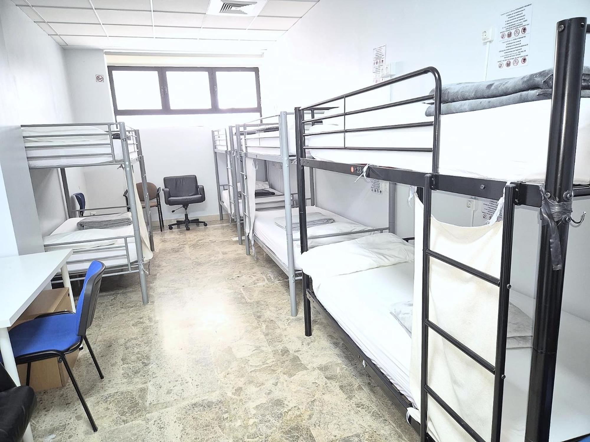Bed in 8-Bed Mixed Dormitory Room