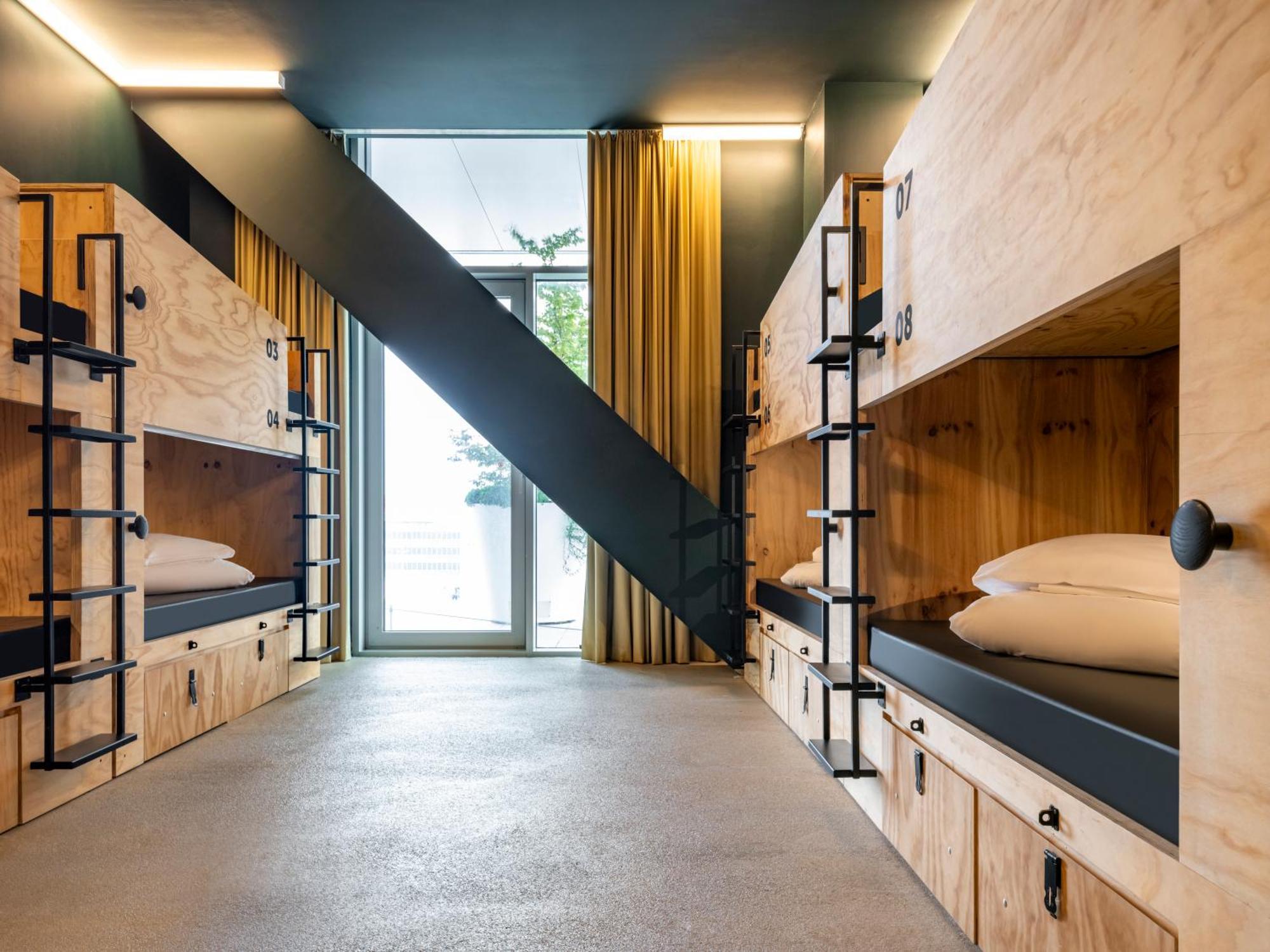 Private Bedroom for 8 people