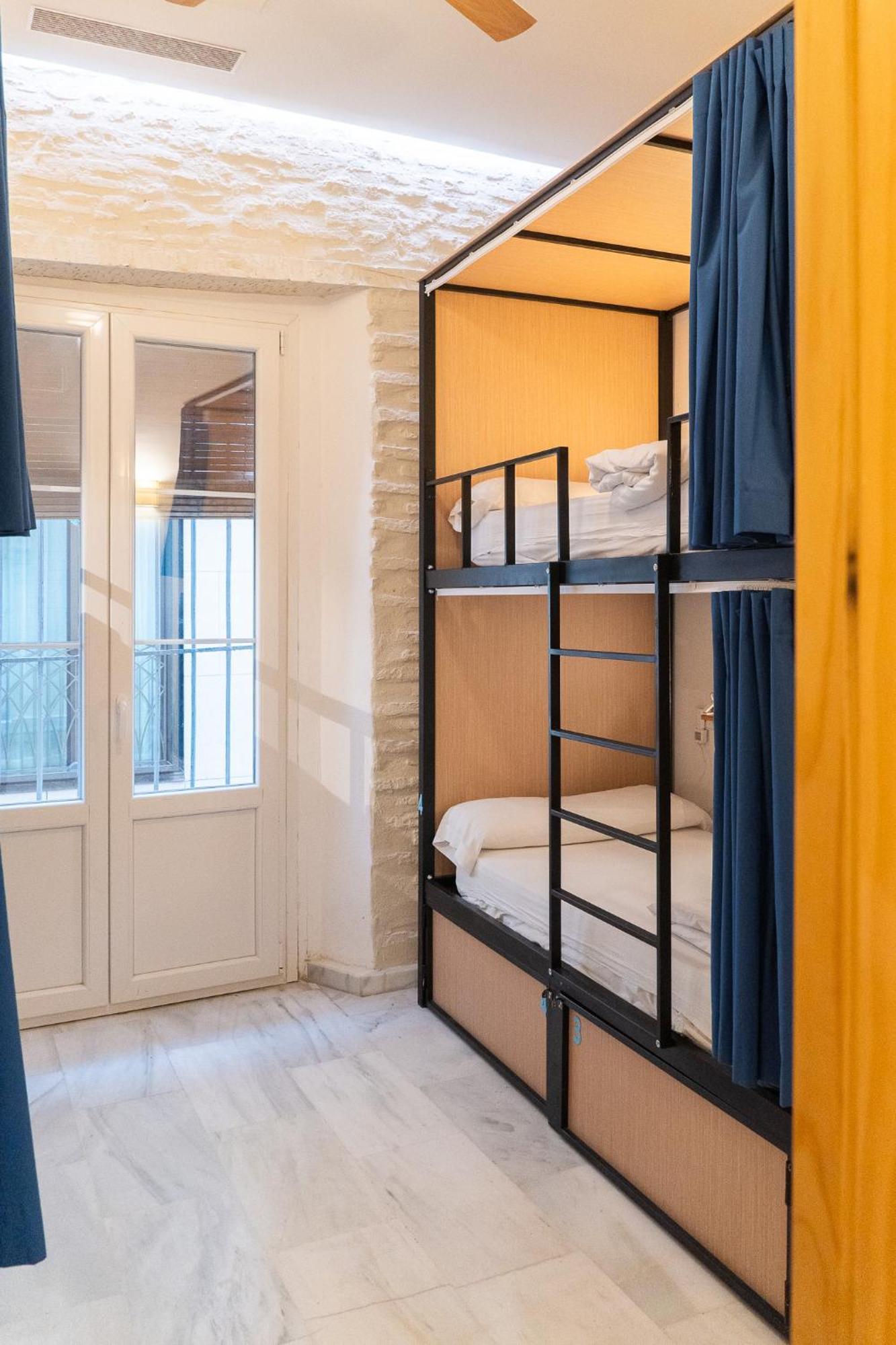 Bed in 4-Bed Female Dormitory Room,1746947487:JPEG