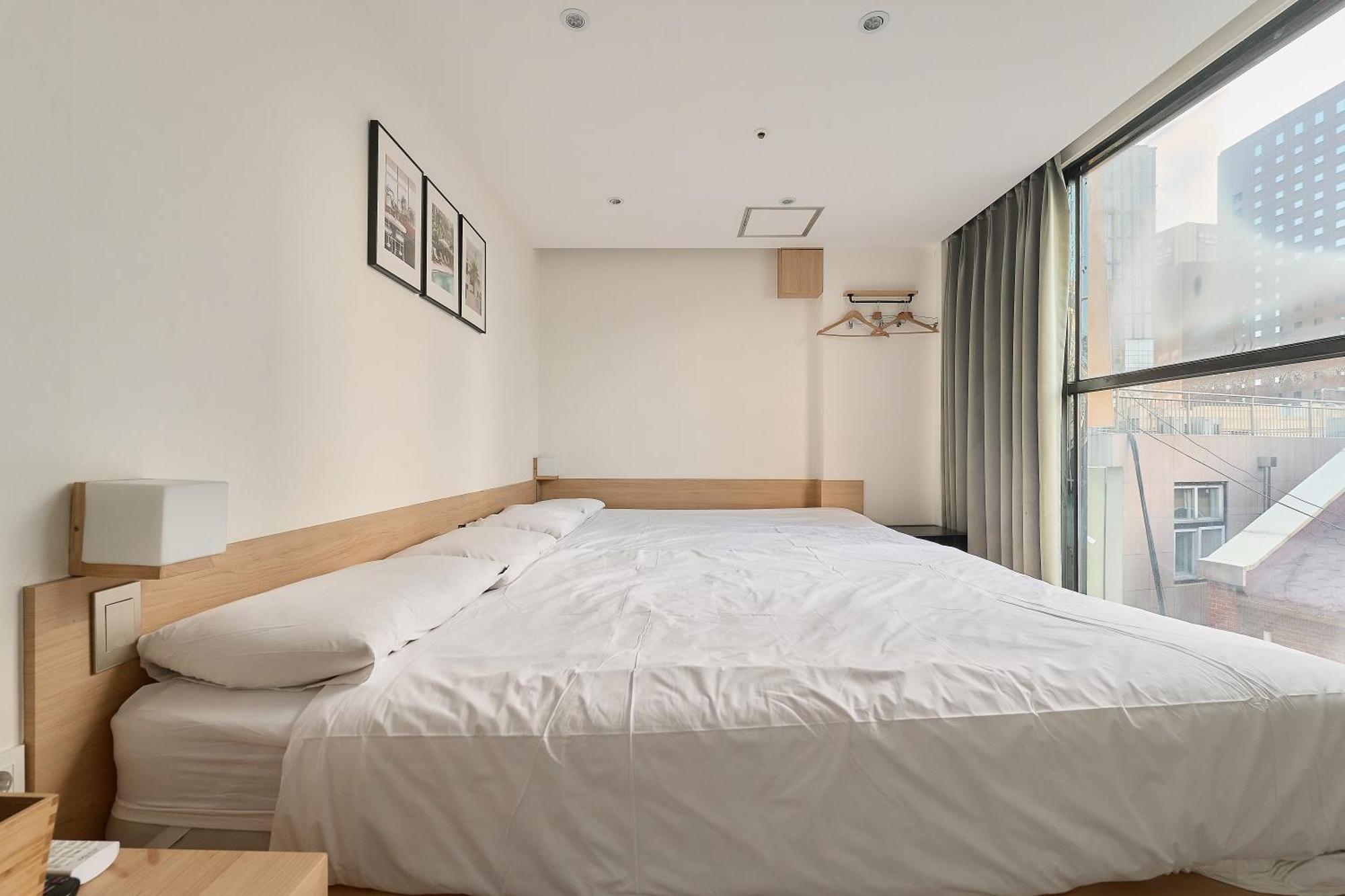Quadruple Room with Private Bathroom