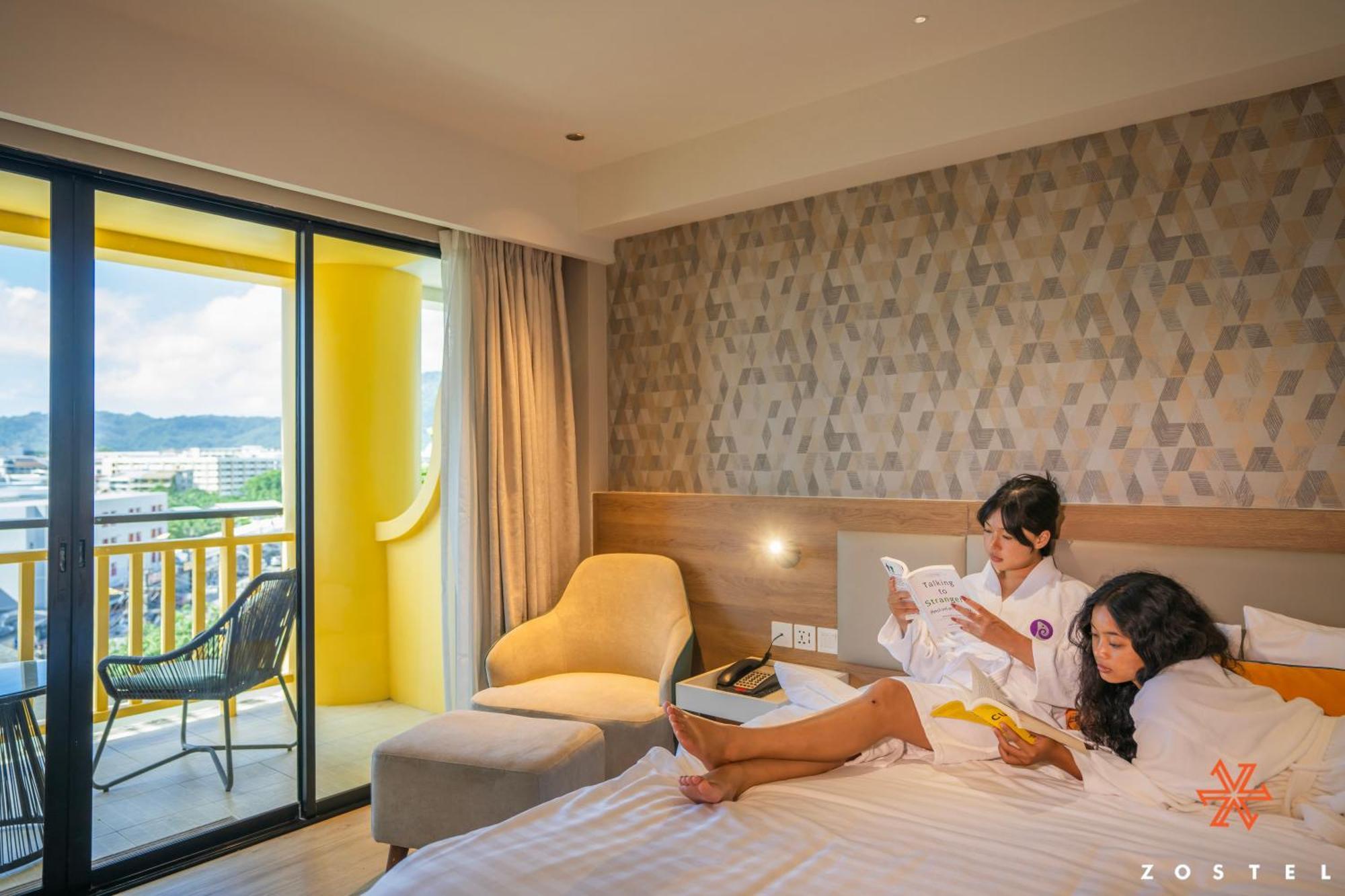 Deluxe Double Room (City View)