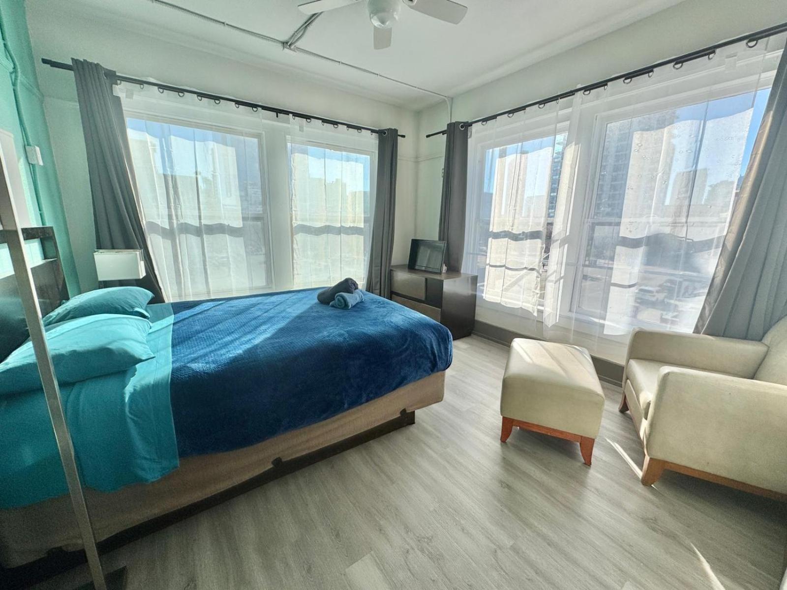 Deluxe Queen Room