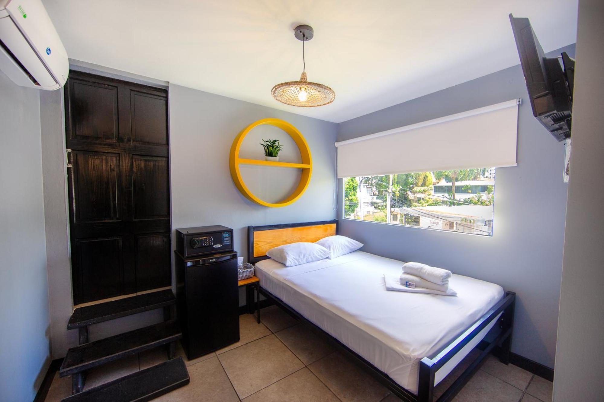Double Room Private Bathroom