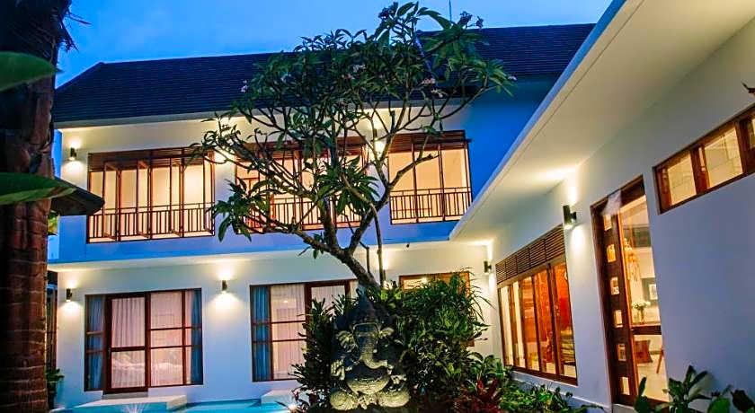 Double Room with Pool View