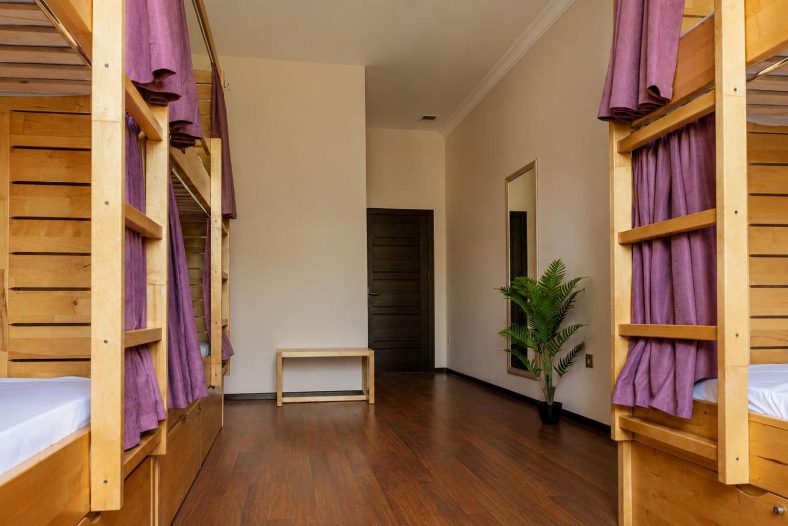 Bed 6-Bed Female Dormitory Room
