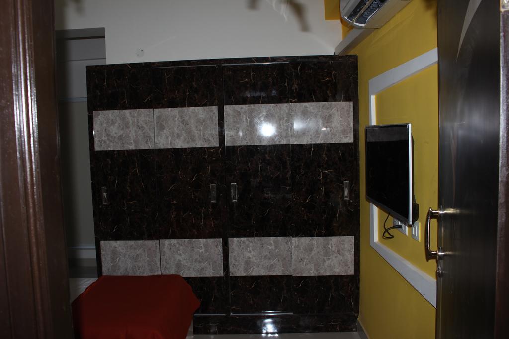 Budget Single Room,182557236:JPEG