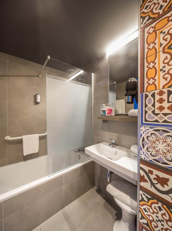 Deluxe King Room with Terrace