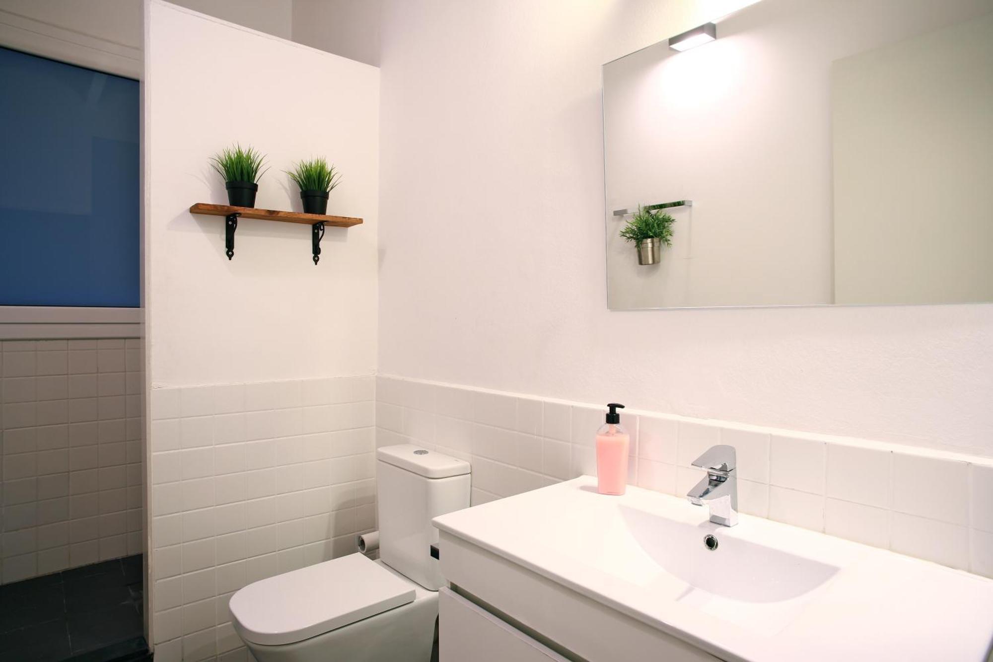 Quintuple Room with Shared Bathroom,1247486419:JPEG