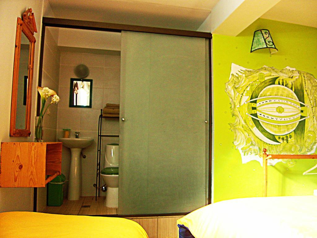 Twin Room Private Bathroom