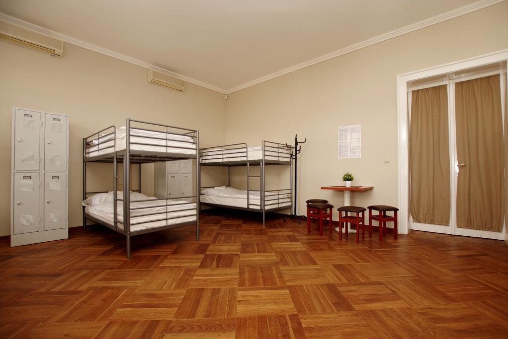 Bed in 14-Bed Dormitory Room,441159996:JPEG