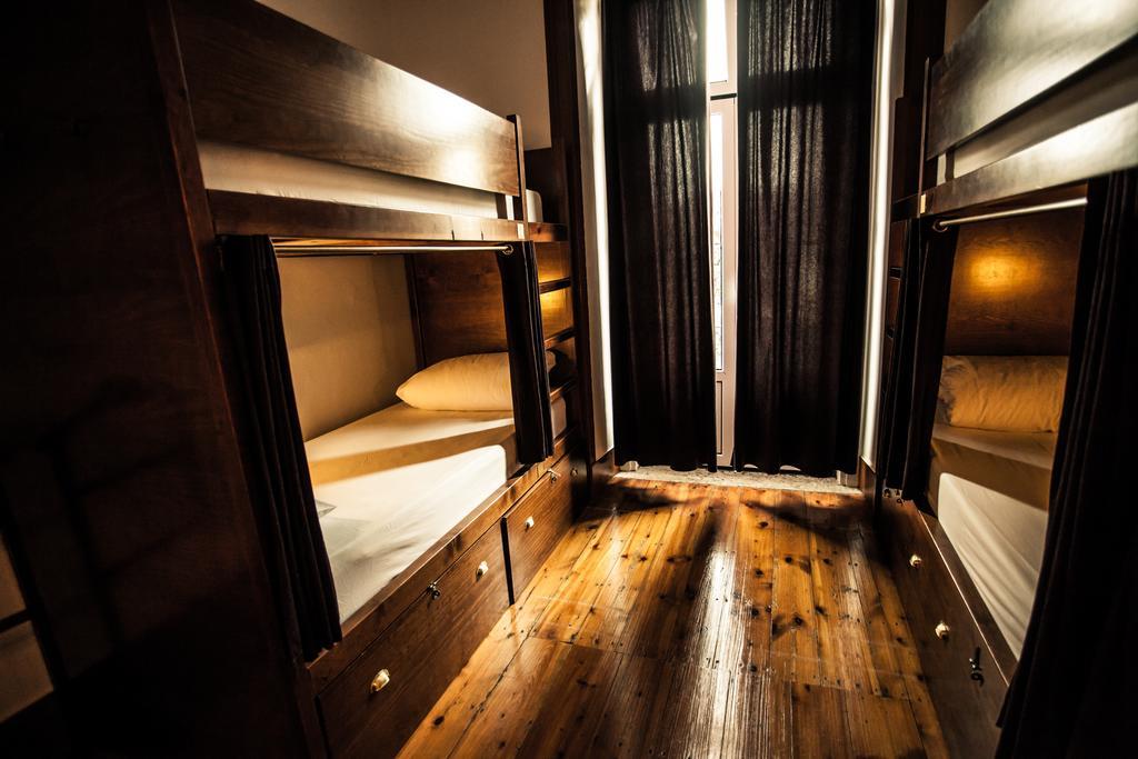 Bed in 6-Bed Mixed Dormitory Room,229608691:JPEG