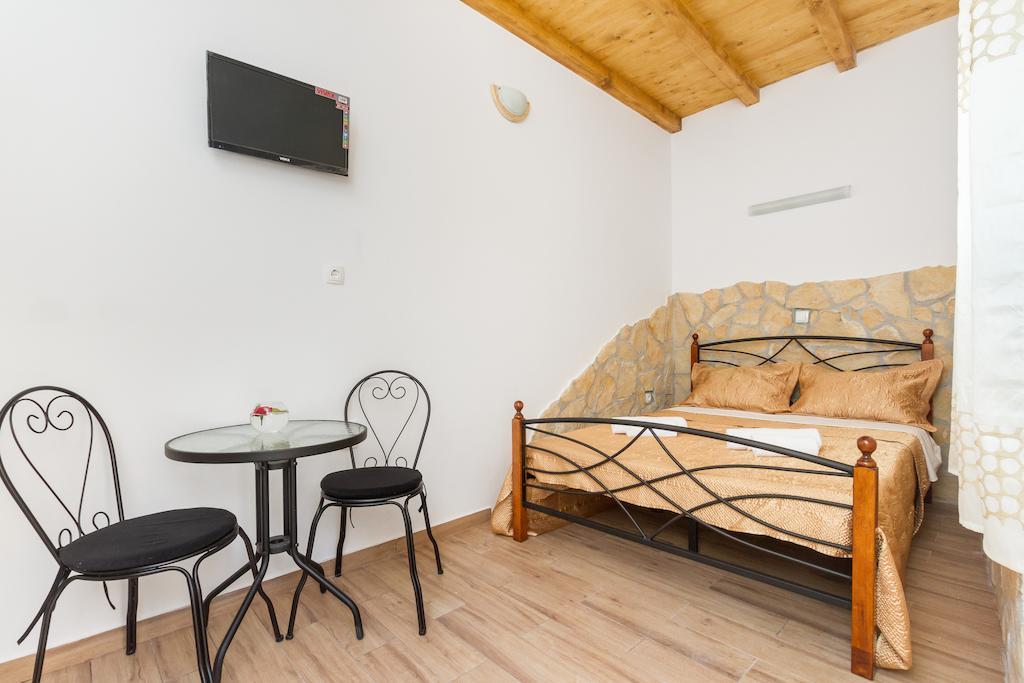 Bed in 4-Bed Female Dormitory Room
