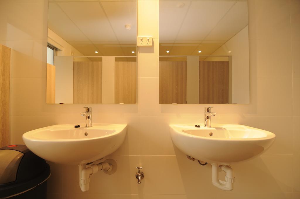 Family Room,236177717:JPEG