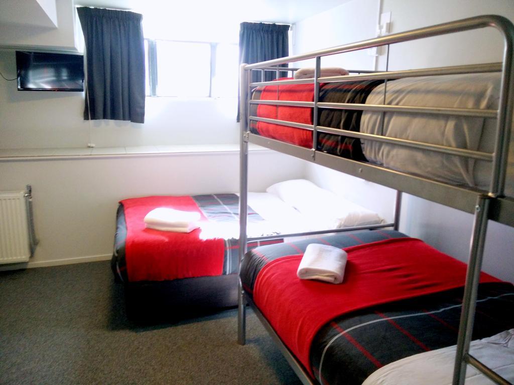 Family Room with Bathroom,708009904:JPEG