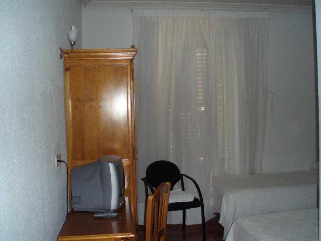 Twin Room with Private Bathroom