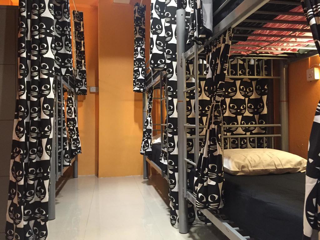 Standard bed in 8 beds mixed dormitory