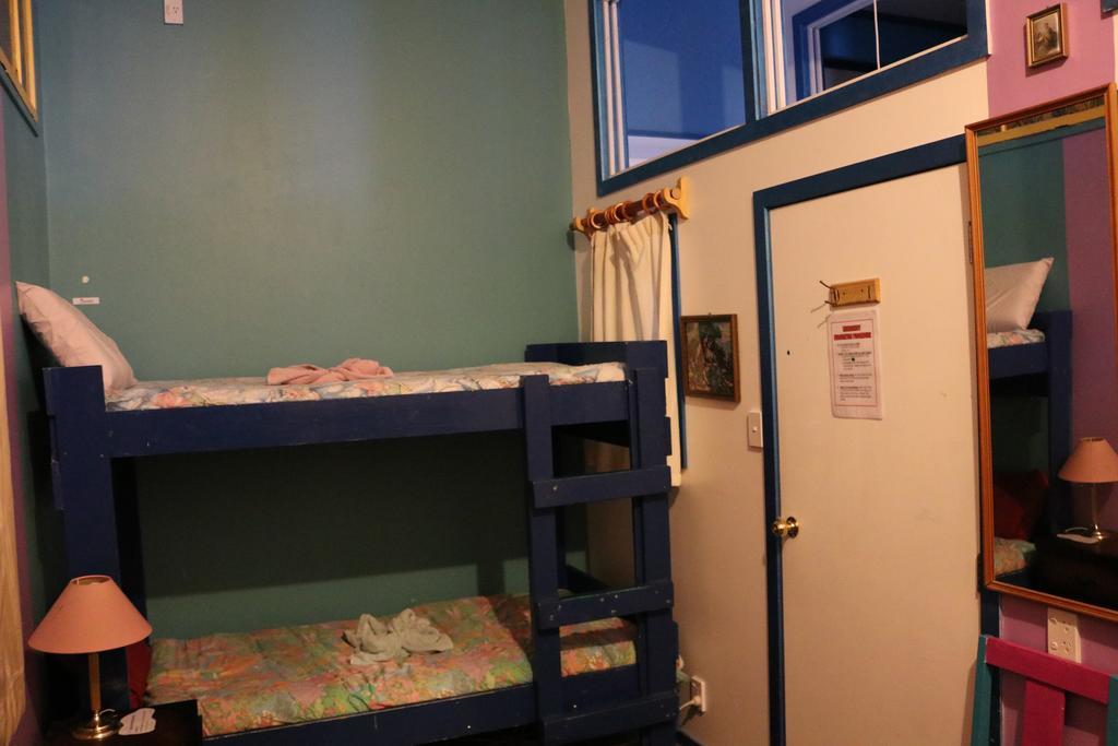 Bunk Bed Female Dormitory Room,371175388:JPEG