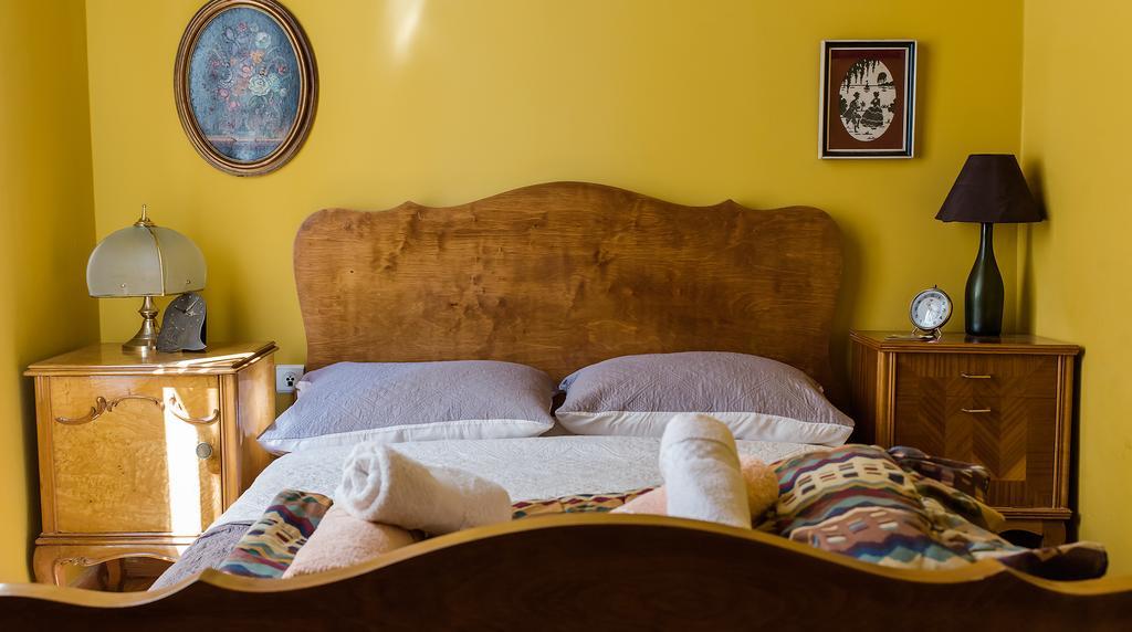 Standard Double Room with Shared Bathroom,399391236:JPEG