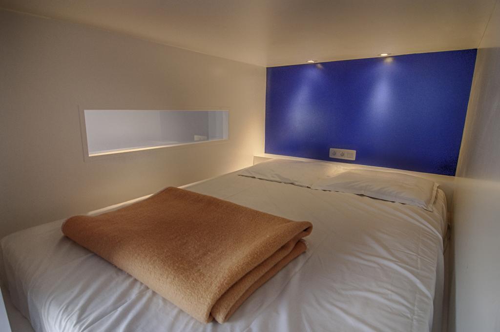 Bed in 10-Bed Mixed Dormitory Room