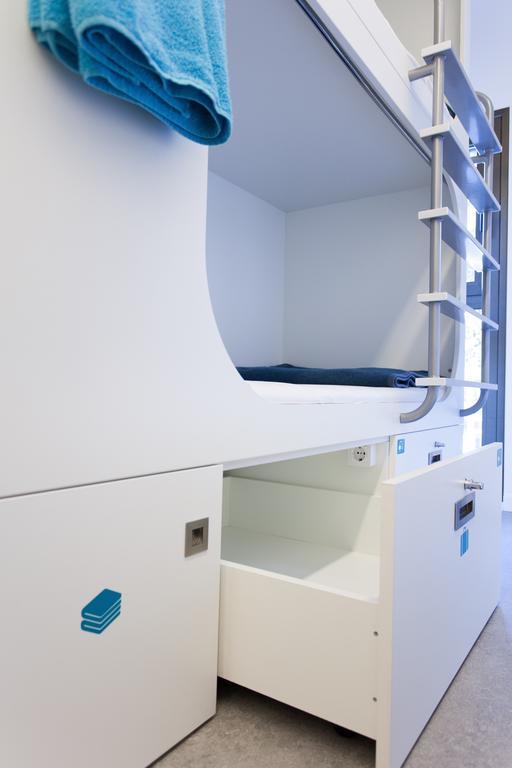 Bed in 8-Bed Female Dormitory Room,433768329:JPEG