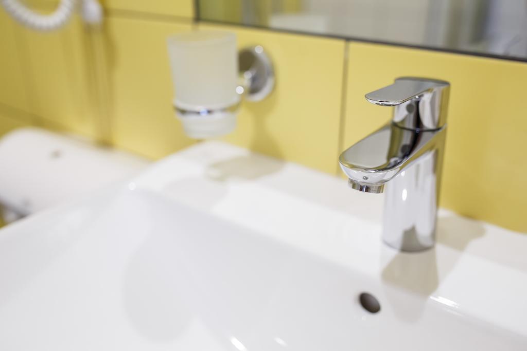 Twin Room Ensuite,442914735:JPEG