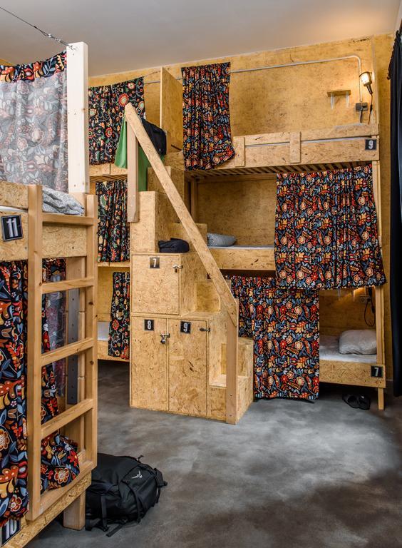 Bunk Bed in Mixed Dormitory Room