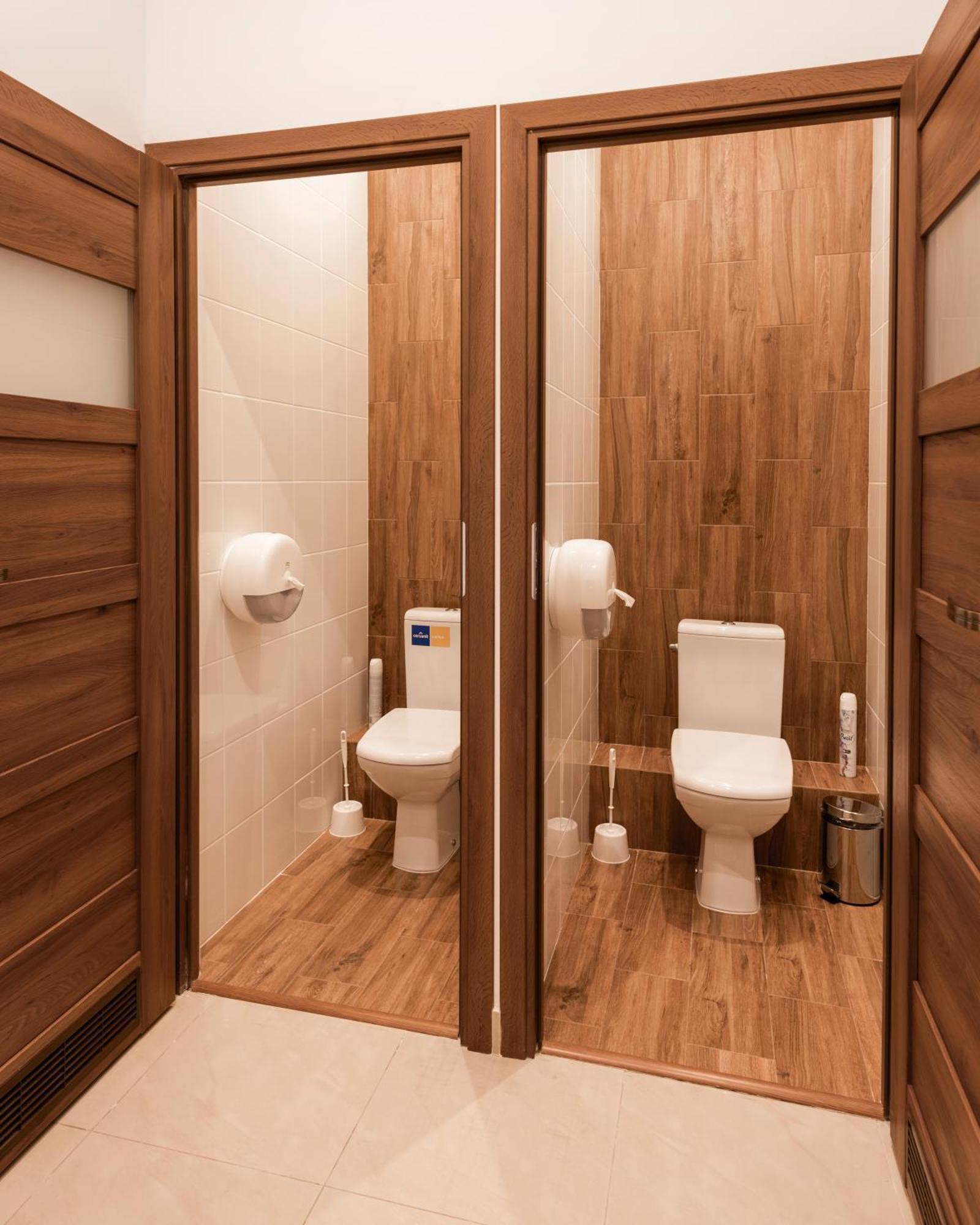 Twin Room with Shared Bathroom,890241298:JPEG