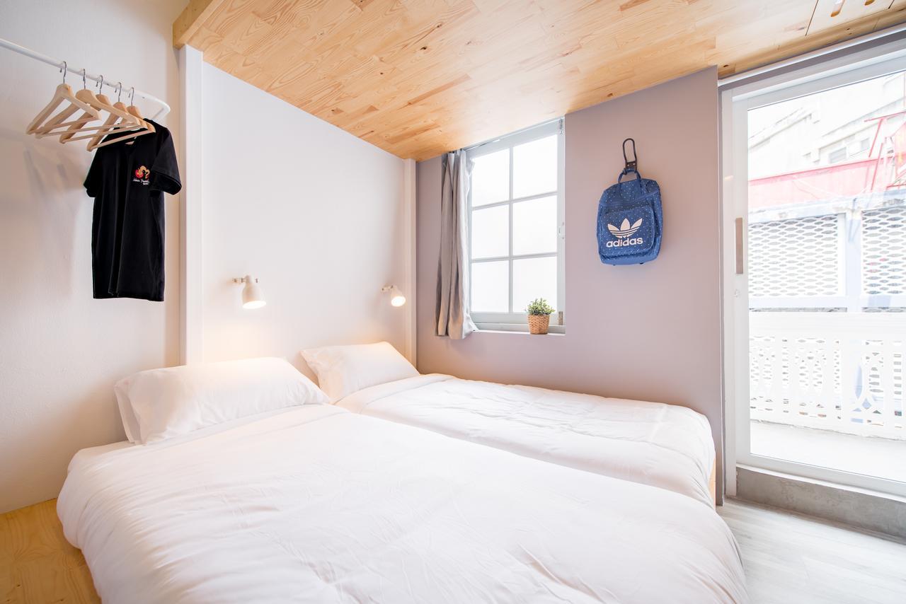 Quadruple Room with Private Bathroom