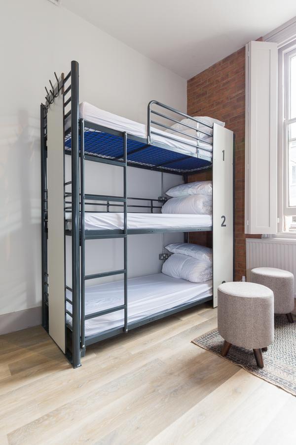 Standard Triple Room,698702472:JPEG