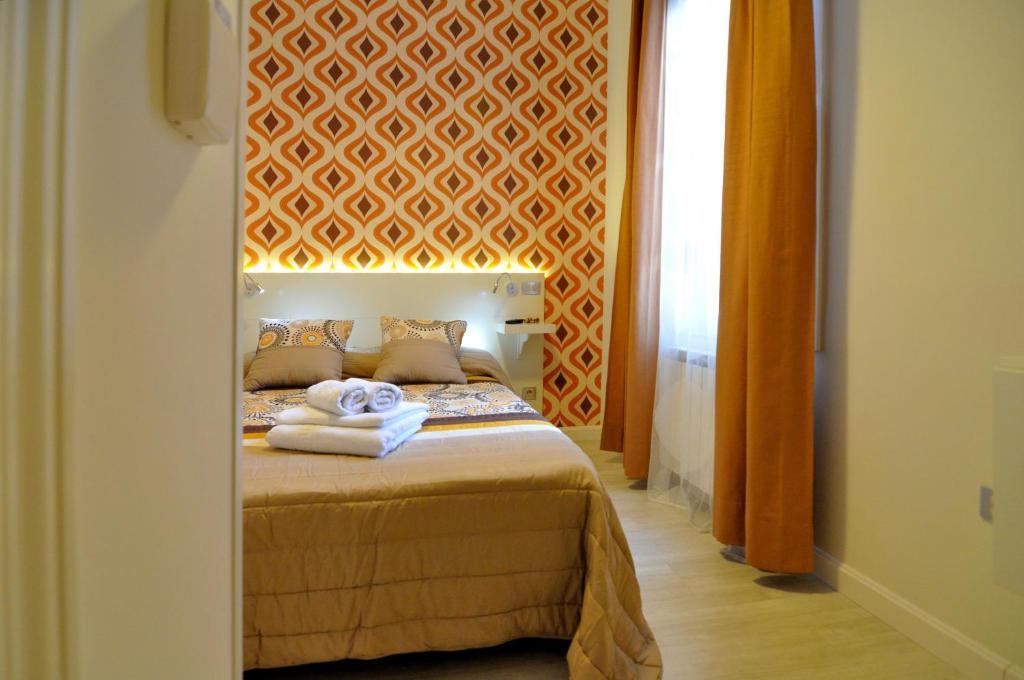 Double or Twin Room,53375719:JPEG