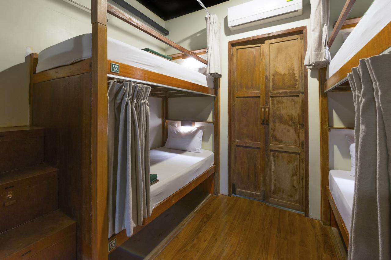 Bed in 8-Bed Mixed Dormitory Room