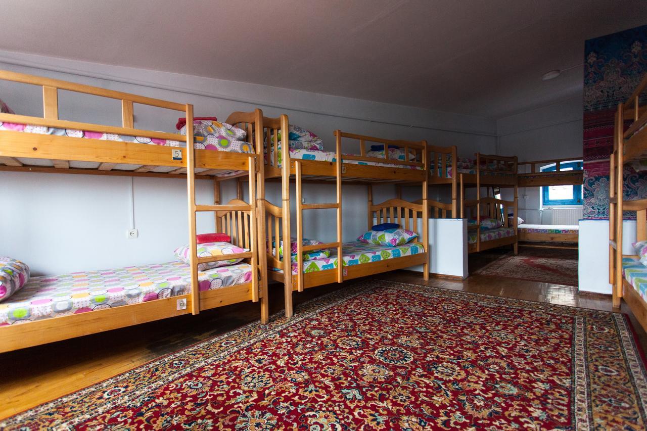 Single Bed Mixed Dormitory Room