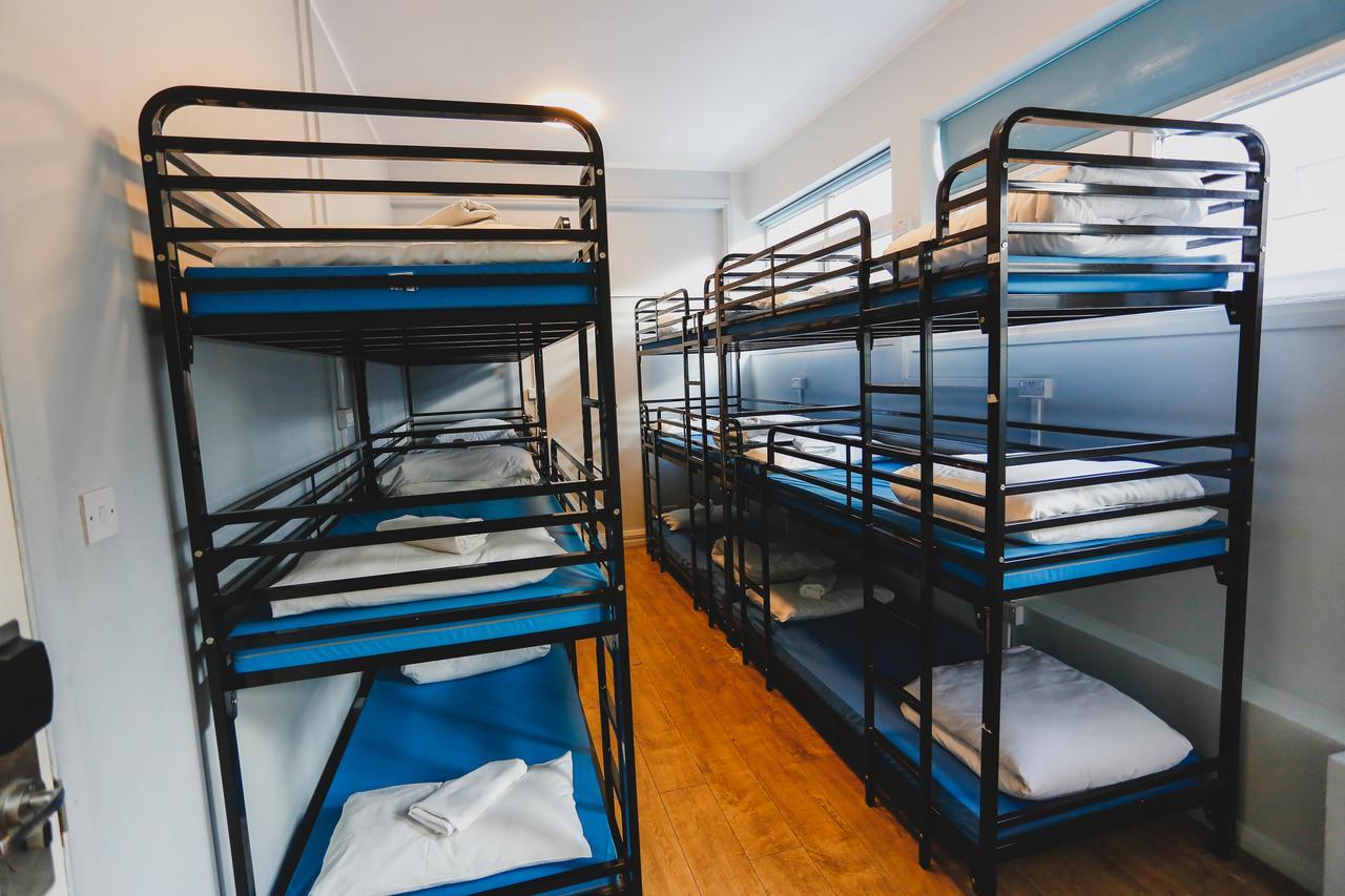 Bed 12 Bed Mixed Dormitory Room