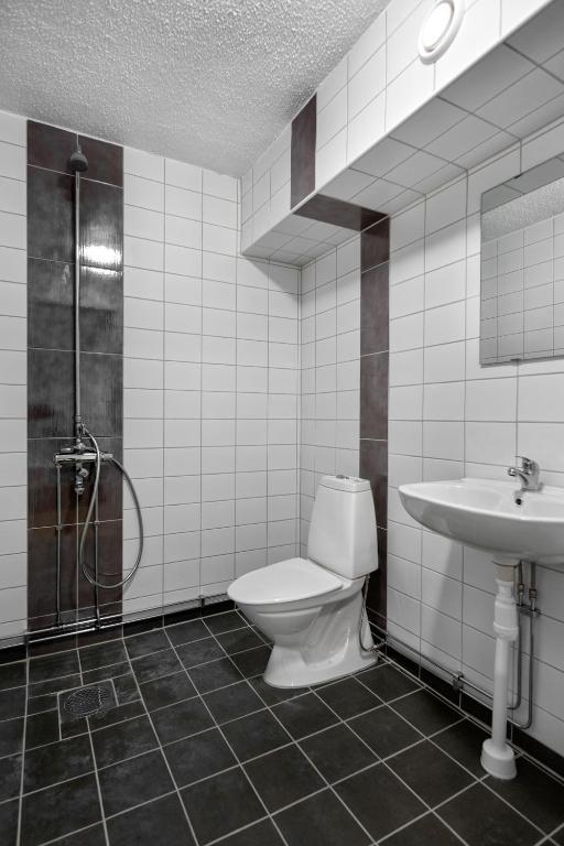 Double or Twin Room with Shower (No window)