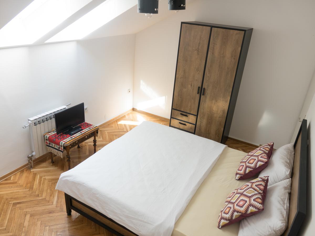 Double Room Private Bathroom