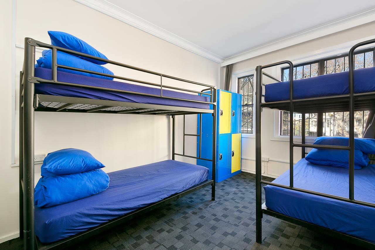 Bed in 4-Bed Mixed Dormitory Room with Shared Bathroom