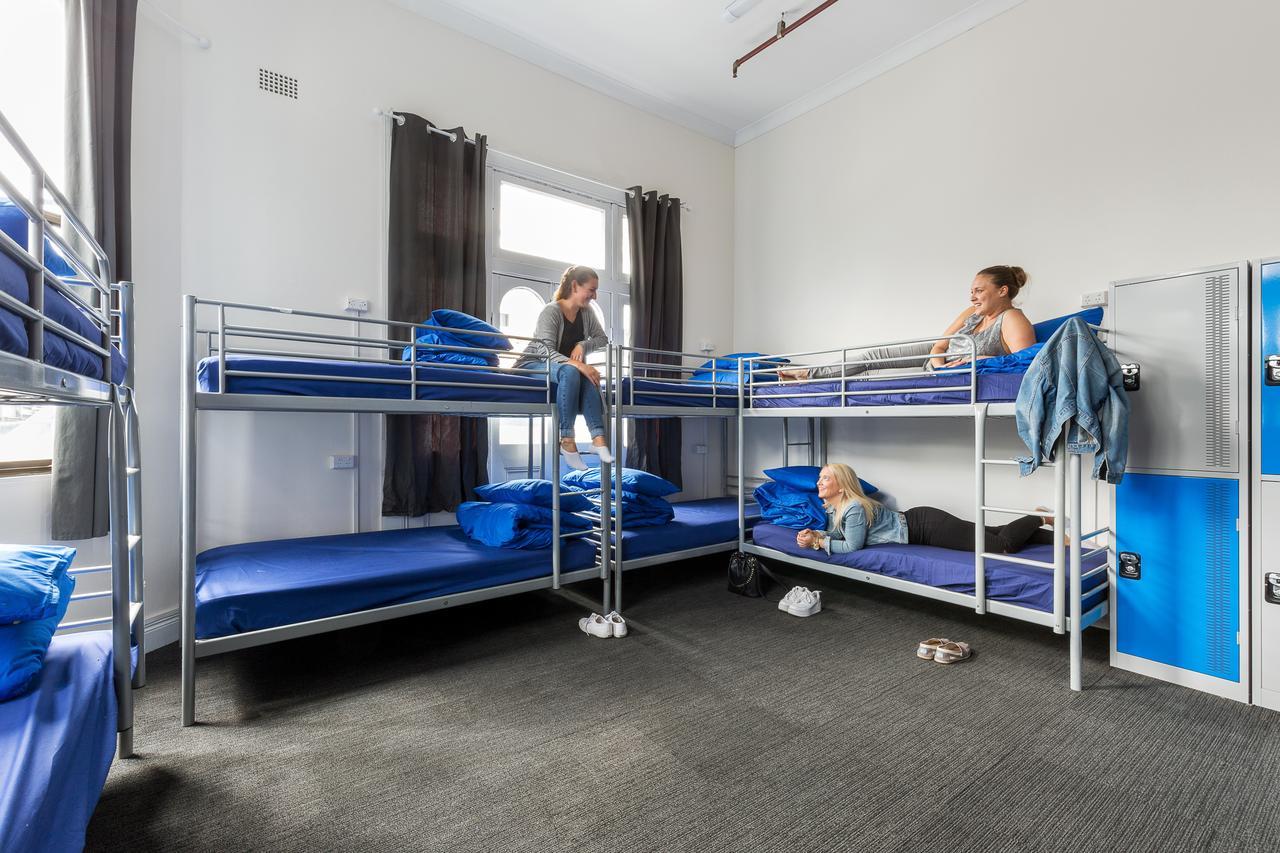 Bed in 12-Bed Mixed Dormitory Room with Shared Bathroom