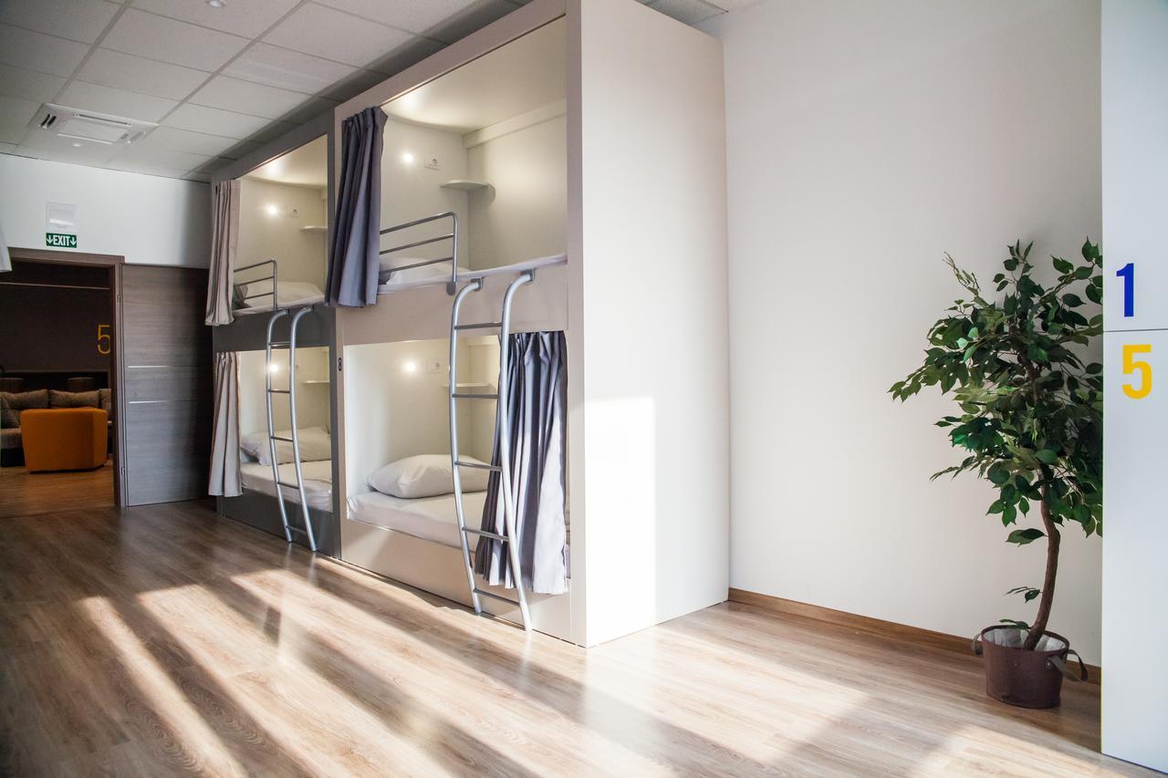 20-bed female dorm