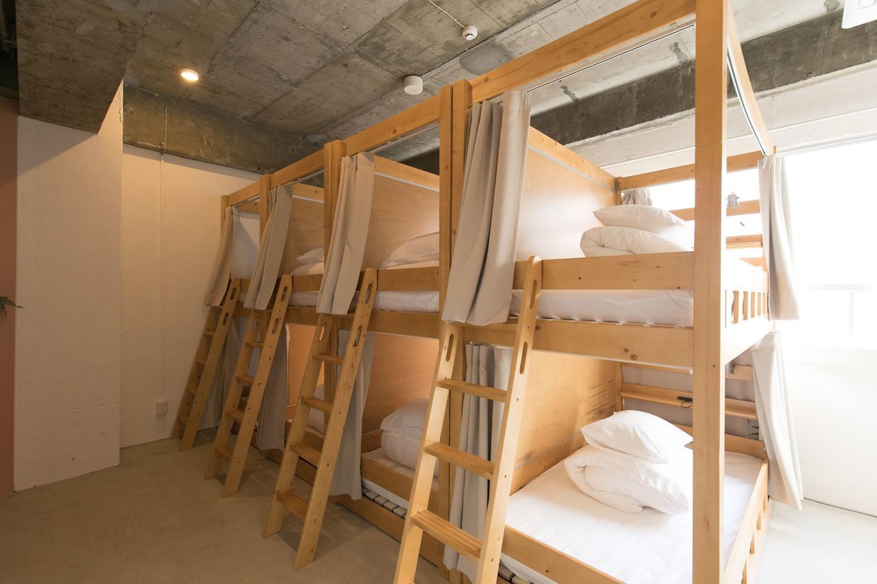 Bunk Bed Mixed Dormitory Room,640383525:JPEG