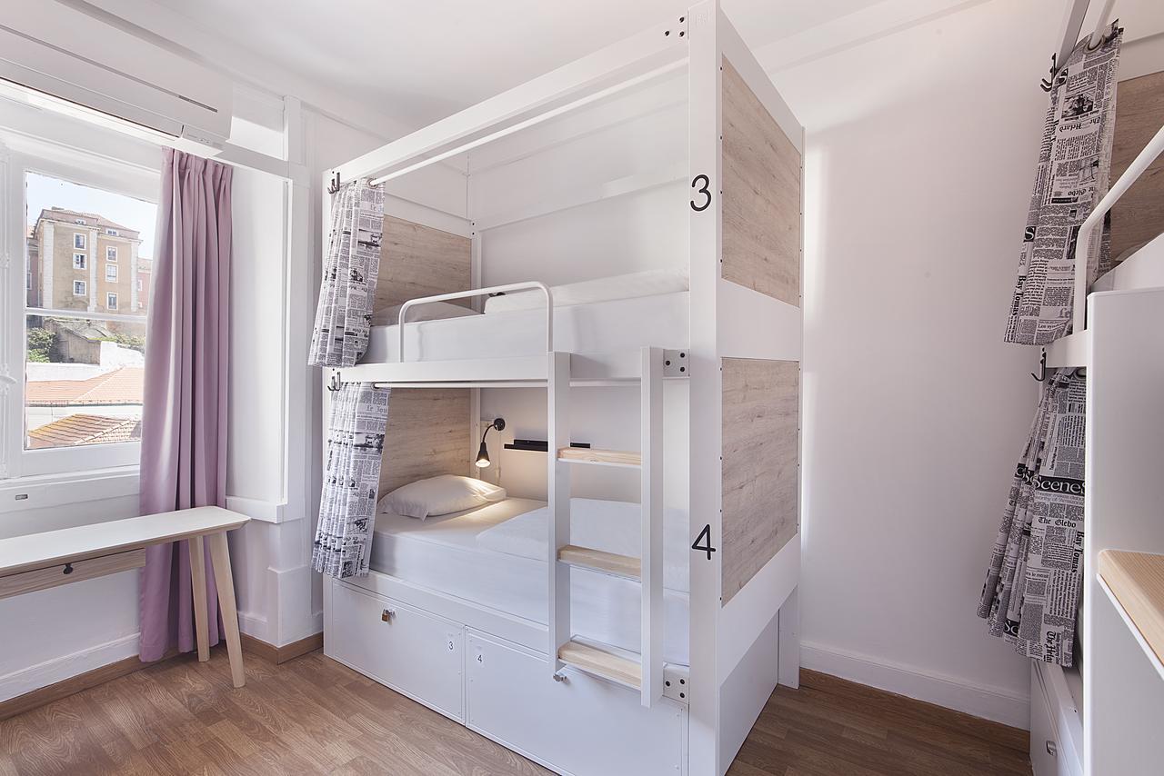 Bed 6-Bed Female Dormitory Room