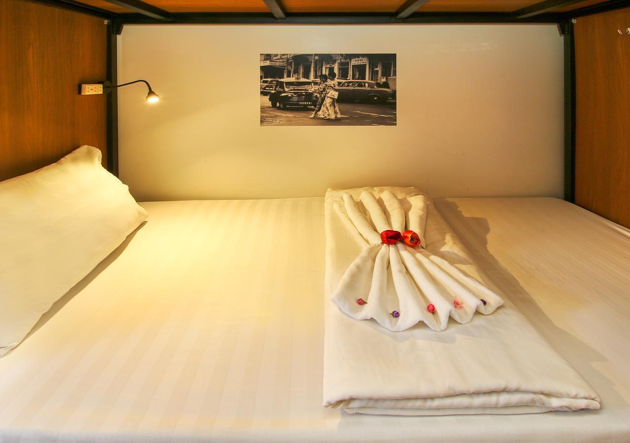 Bed 8-Bed Male Dormitory Room,663987072:JPEG