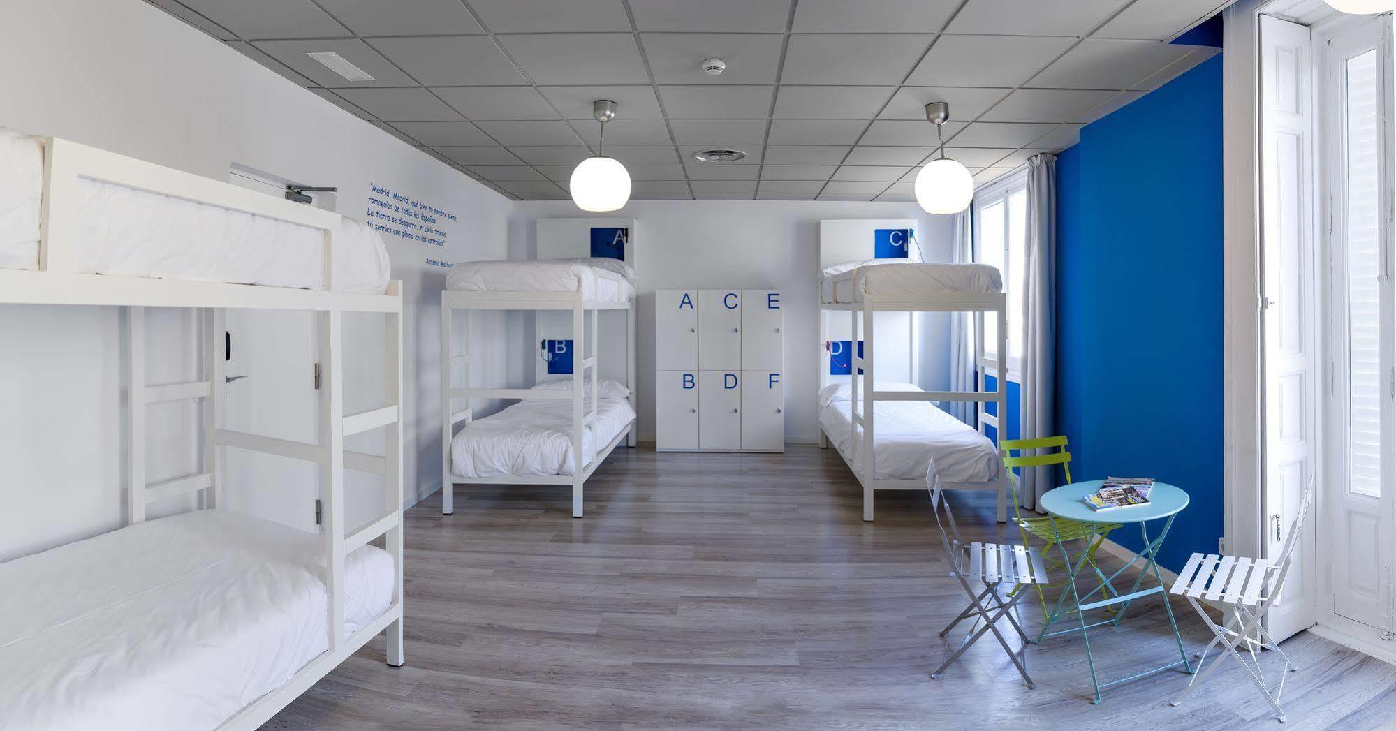 Bed in 6-Bed Mixed Dorm Ensuite