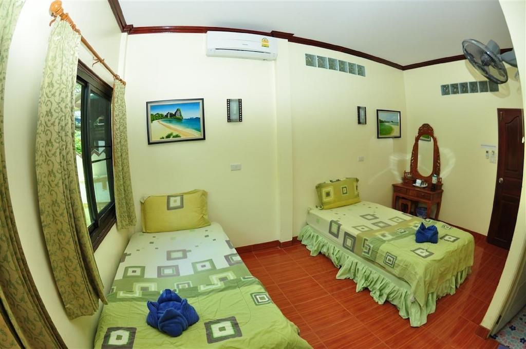 Standard Double or Twin Room with Air-Condition