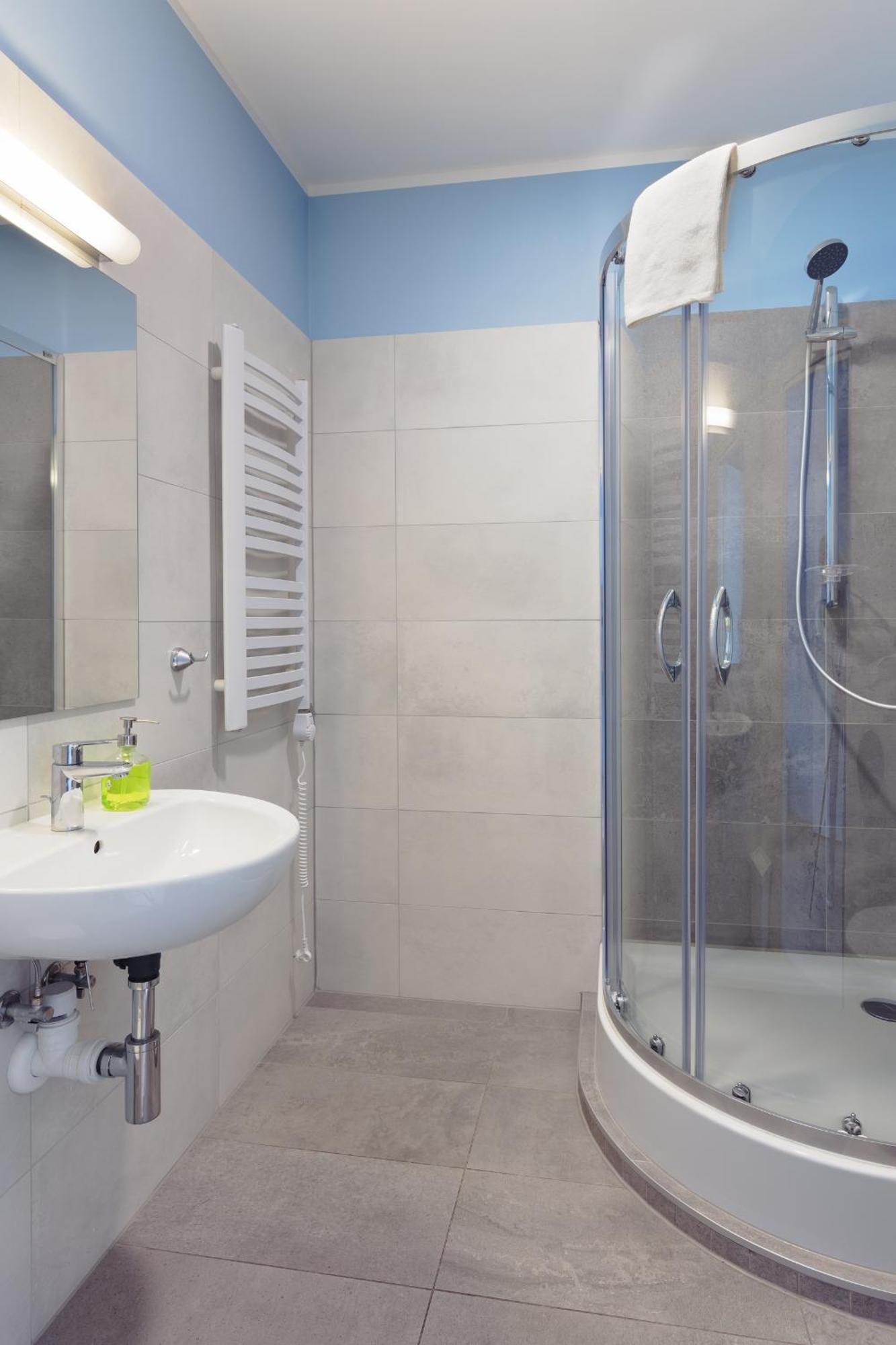 Triple Room with Private Bathroom,695424495:JPEG