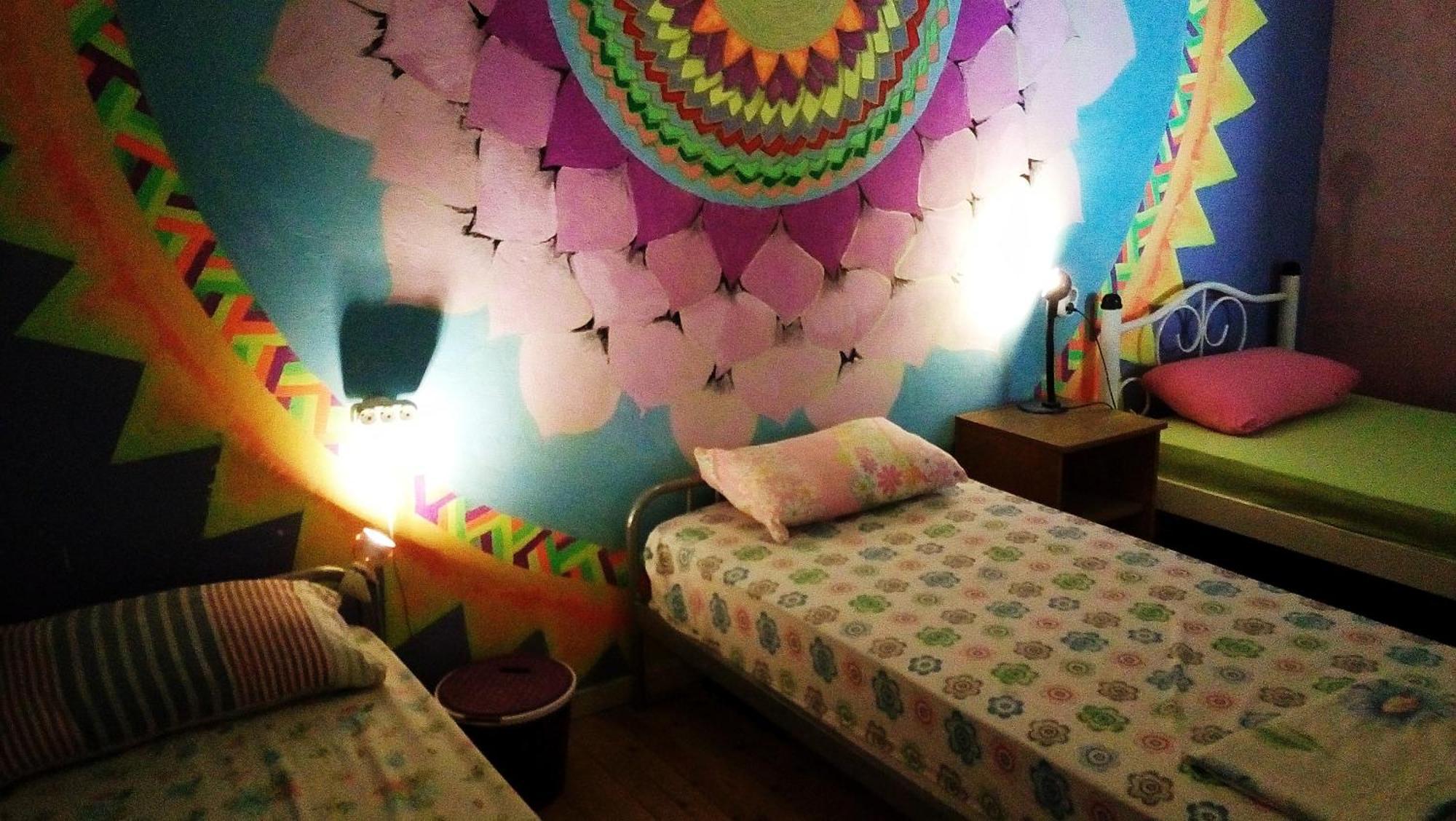 Single Bed 3-Bed Mixed Dormitory Room