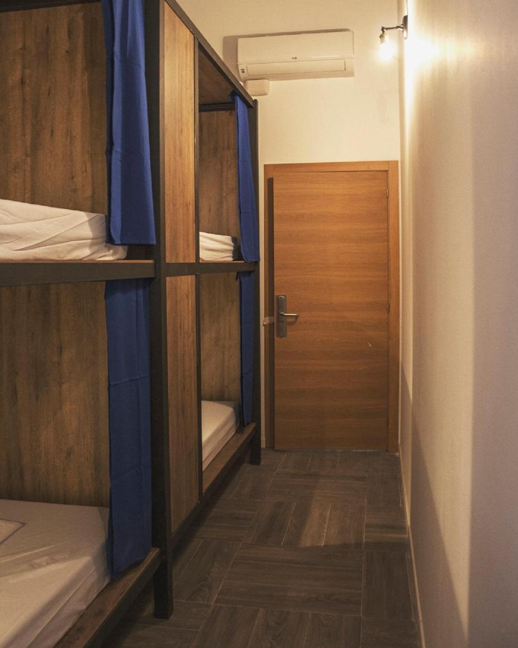 Bed 4-Bed Mixed Dormitory Room
