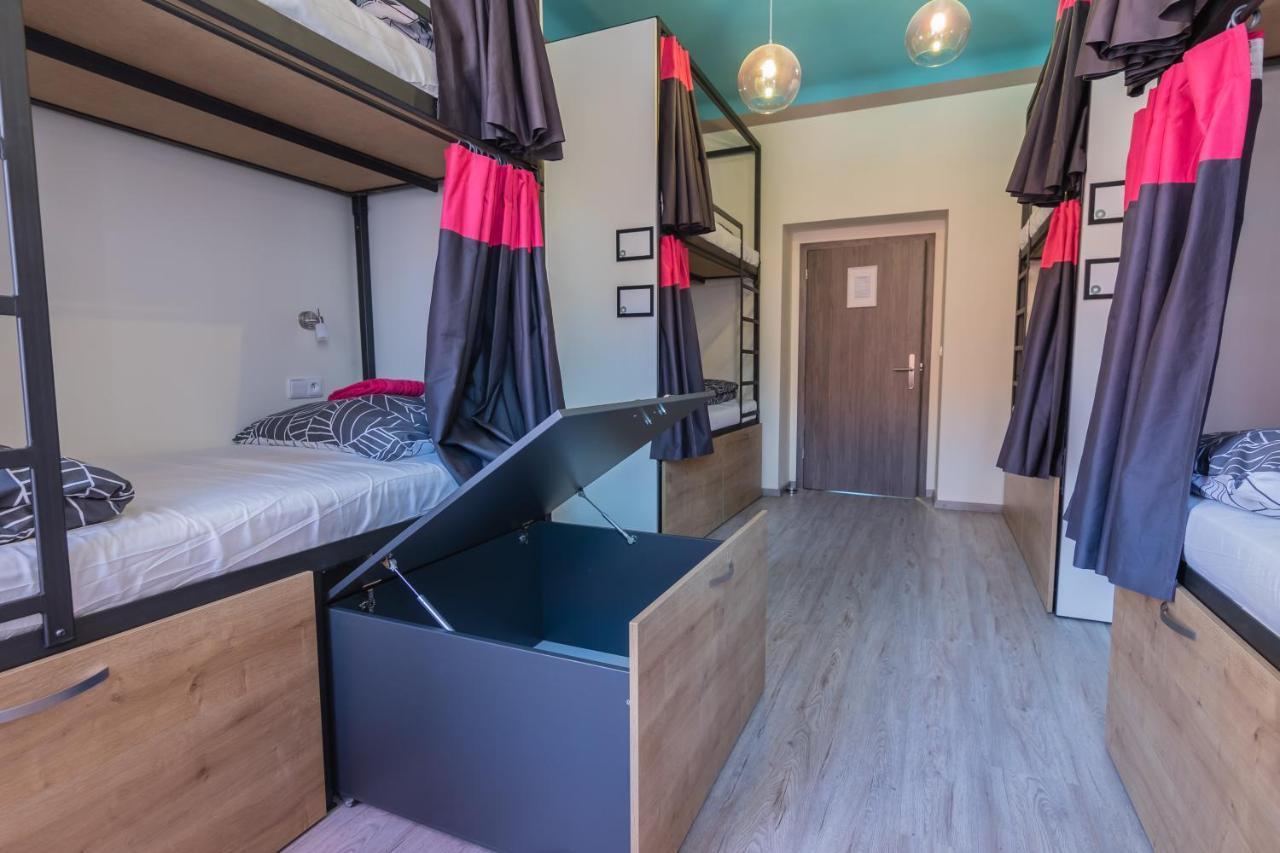 Bed in 8-Bed Mixed Dormitory Room,726677065:JPEG